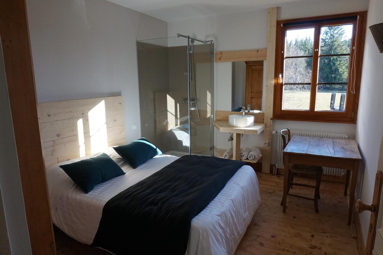 Auberge De La Perdrix Hauterive-la-Fresse 외부 사진