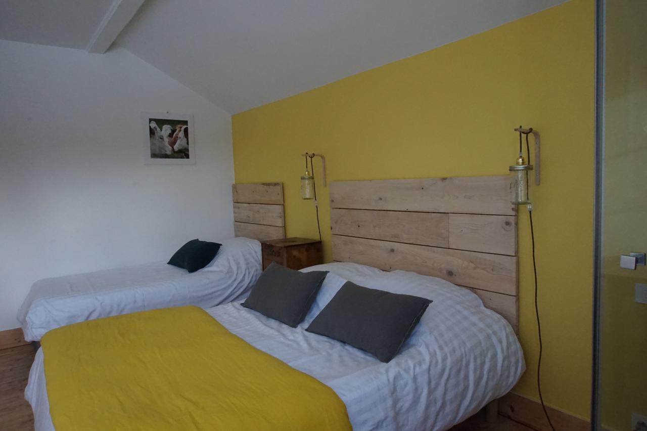 Auberge De La Perdrix Hauterive-la-Fresse 외부 사진