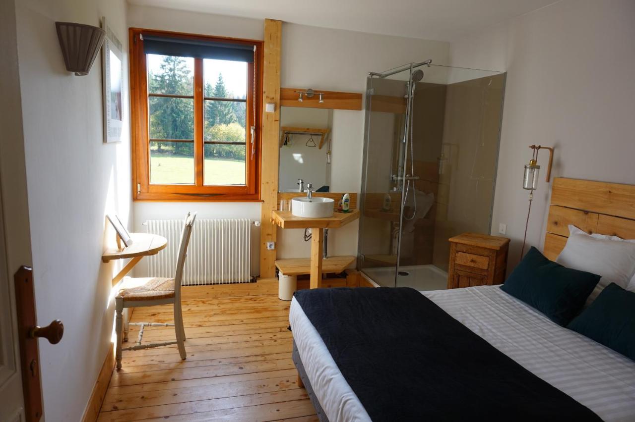 Auberge De La Perdrix Hauterive-la-Fresse 외부 사진