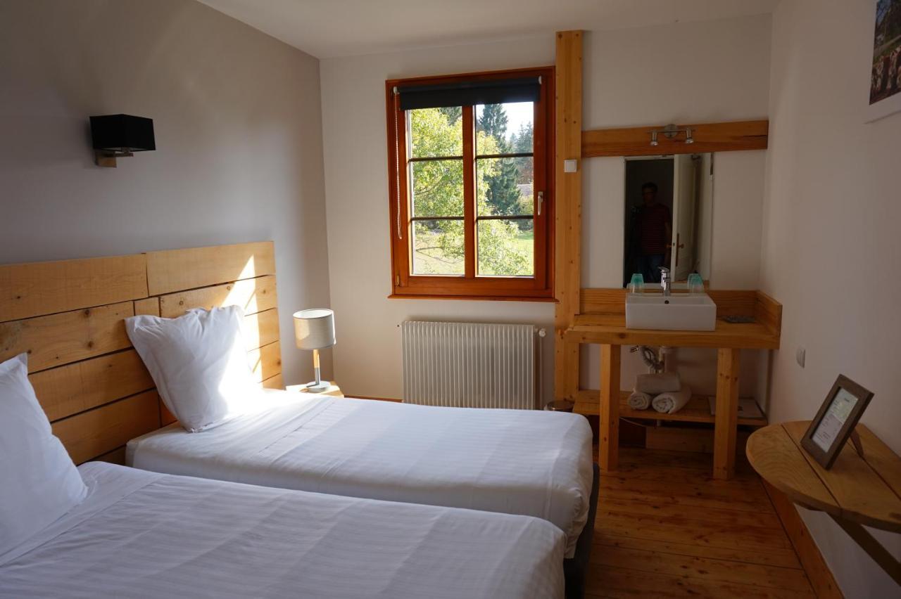 Auberge De La Perdrix Hauterive-la-Fresse 외부 사진
